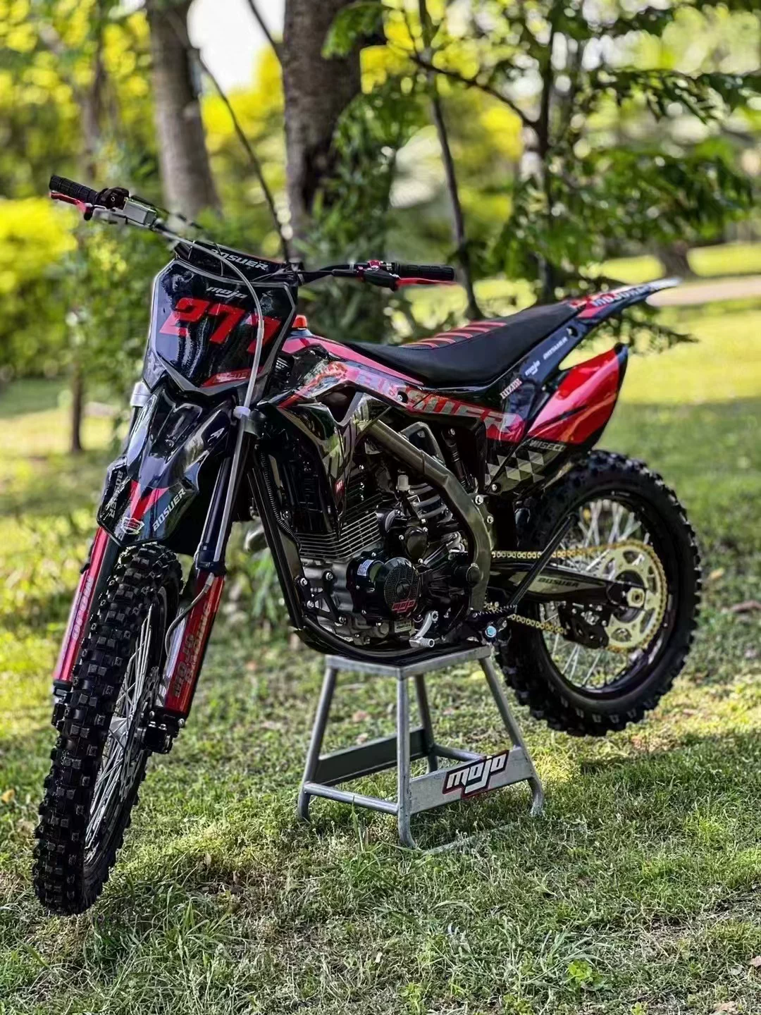 Новый Poser Jian 250CC Горы внедорожник M5 Huayang T4 Gavilin Dao Ratio Ratio Ratio Gao мотоцикл