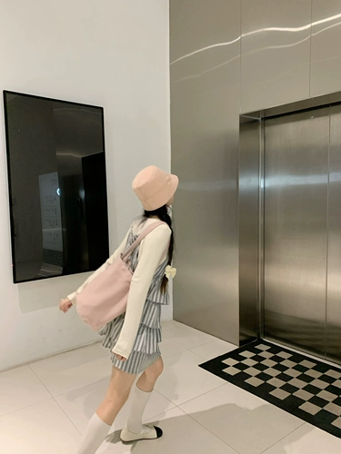 Классическое трикотажное платье, юбка