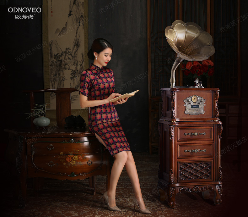 kệ đầu đĩa than	 Otino phòng khách châu Âu cổ máy ghi âm retro vinyl máy ghi âm cổ điển nhà ghi âm máy nghe nhạc đồ trang trí âm thanh - Máy hát 	đầu đĩa than bluetooth