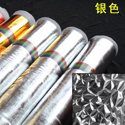 Рождественский магазин украшения празднуют исполнительные пакеты сумки дерево дерево дерево