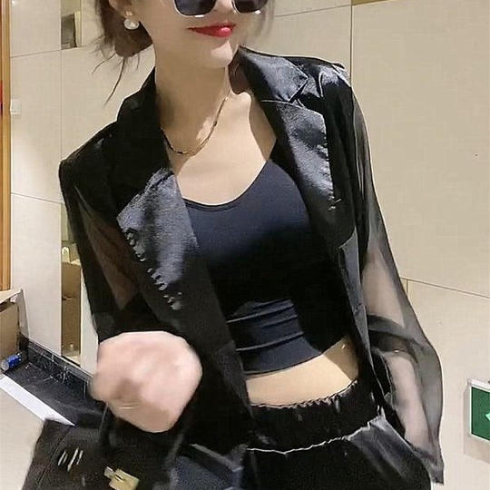 Satin-stitched chiffon fake two-piece sunscreen blazer