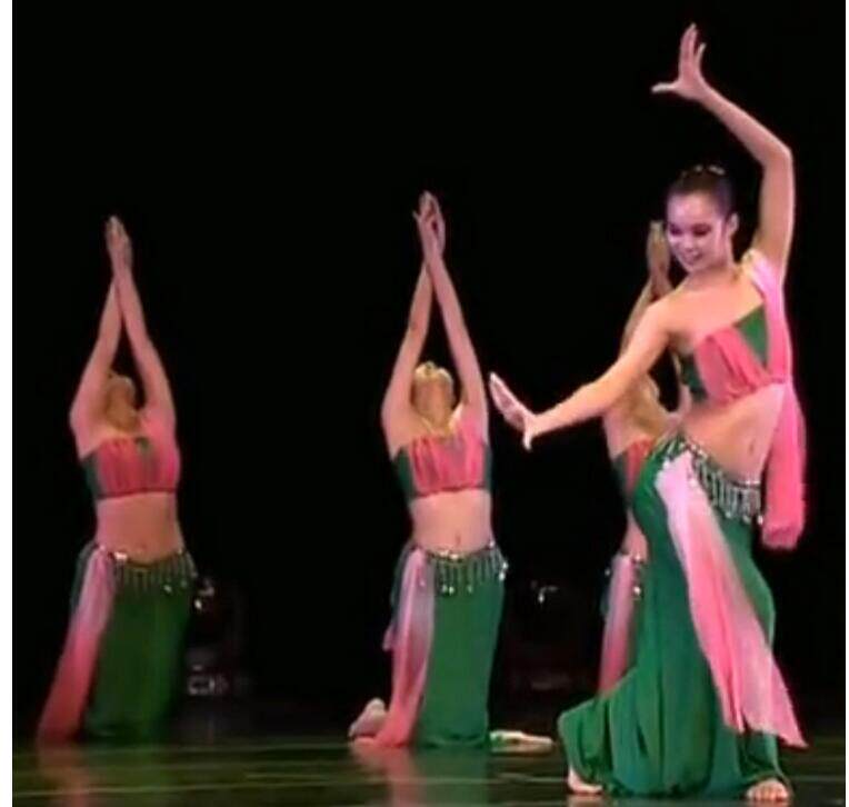 Shake-up Dai ethnic girl psychical dance with the same paragraph to serve female peacock dance folk performance-Taobao