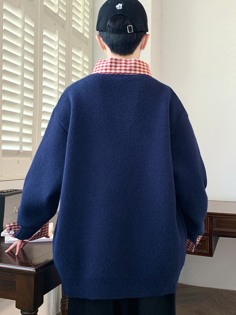 Fake two-piece shirt collar sweater for men in autumn and winter trendy brand youth junior high school and high school students thickened knitted bottoming shirt