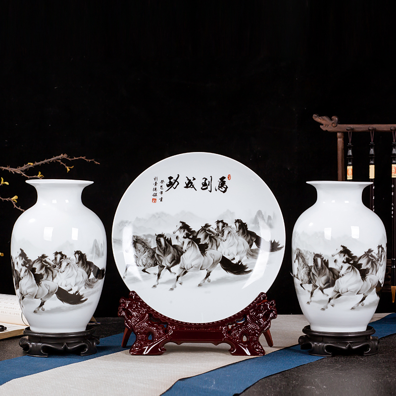 Jingdezhen Ceramic Vase Modern living room decorated ceramic wedding vase ceramic three - piece set of process swing parts