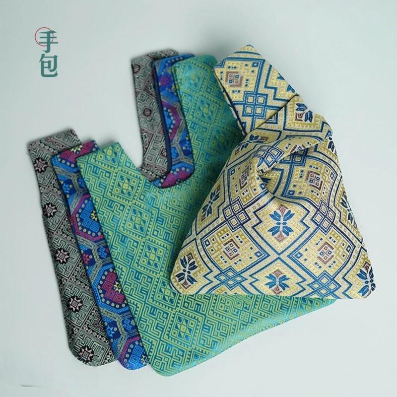 New Chinese Style Wristlet Bag Knot Bag 2025 New Mini Mobile Phone Coin Purse Walking Bag Women's Handbag Brocade Bag