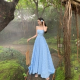 Потрясающее пляжное платье, дофаминово-синее платье без бретелек с открытой спиной, элегантная длинная юбка, элегантный стиль морского курорта.