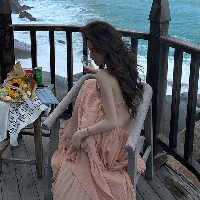 Seaside vacation Sanya travel photo clothes super fairy beach skirt pure desire wind sling sexy backless dress summer