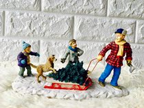 Foreign trade Export single-sample single white Snowland Rover Christmas trees people and puppy resin handicraft hawks