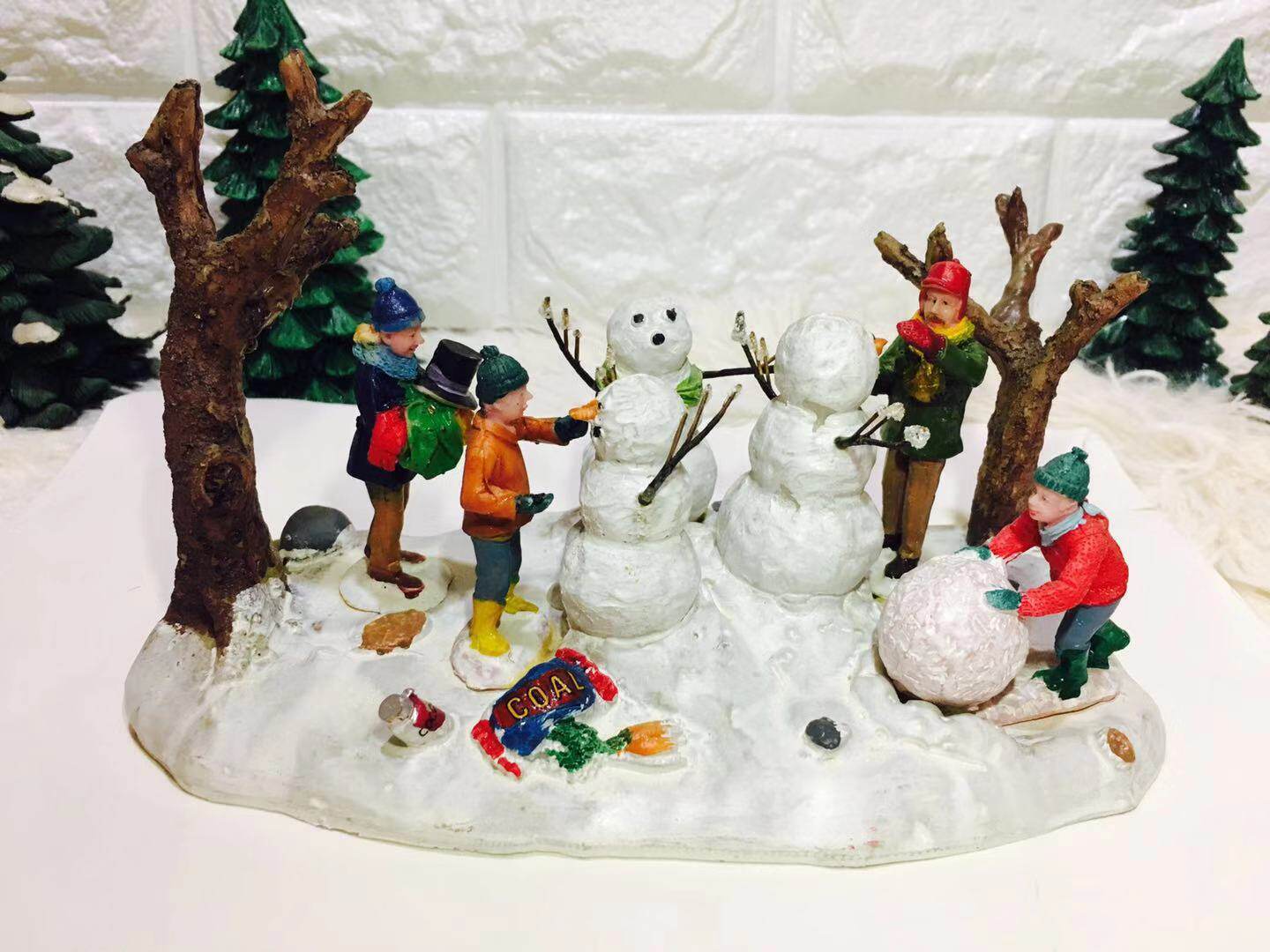 Foreign Trade Resin Micro Imperfections characters Making heaps of snow People snowball craft Gift hem Snowy swing pieces