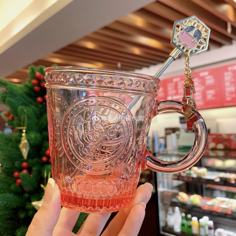 Starbucks 2021 New Spring Bull year Zodiac New Bull Bull Retro Red Relief Glass Cups with stirring rods for drinking water glasses