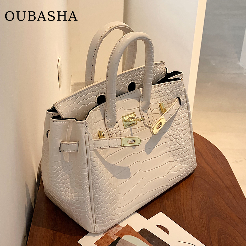 High-End Large-Capacity Commuter Bag for Women 2026 New Spring and Summer Handbag Light Luxury Niche Crossbody Kelly Bag