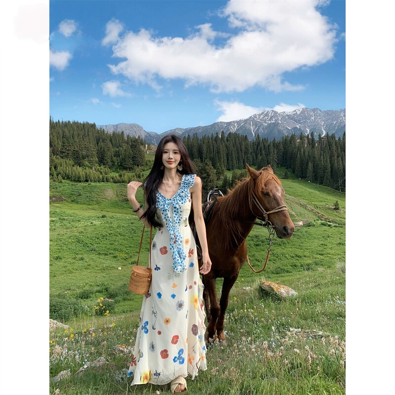 Dulles Garden High-End Printed Round-Neck Lace Flutter-Sleeve Dress, Sweet Holiday Style Long Dress