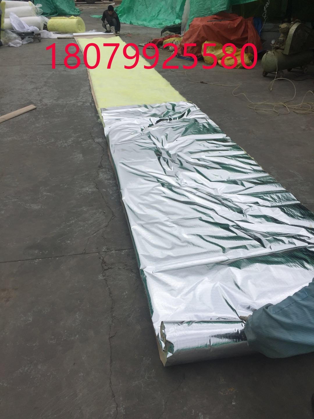 Centrifugal glass roll felt resistant to high temperature A level fireproof greenhouse composite insulation cotton heat insulation and noise reduction fire roll cotton