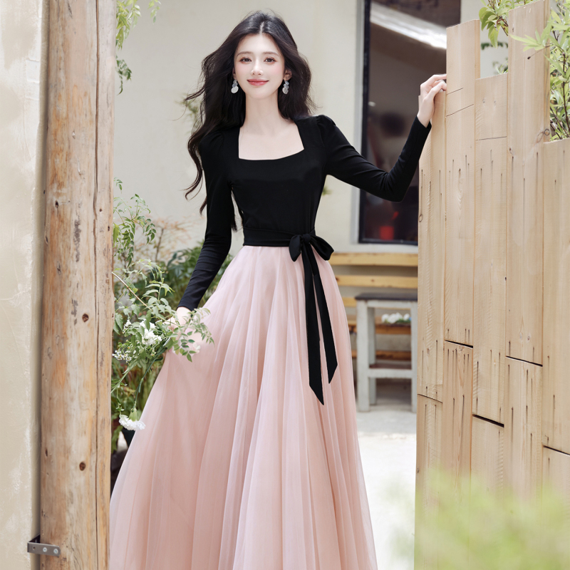 French Retro Palace-Style Dress with Heavy Lace Splicing and Bell Sleeves, Elegant Hepburn Long Dress, Little Black Dress Gown