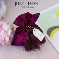 JF Original Creative Wine Red Velvet Cloth Delight Bag Flow Su Pumping Rope Chinese Knot Wedding Wedding Banquet Sugar Box Cloth Bag