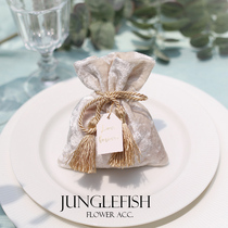 JF original creative rice white velvet cloth delight sugar bag gold flow Su draw rope Chinese knot wedding wedding banquet Sugar box cloth bag