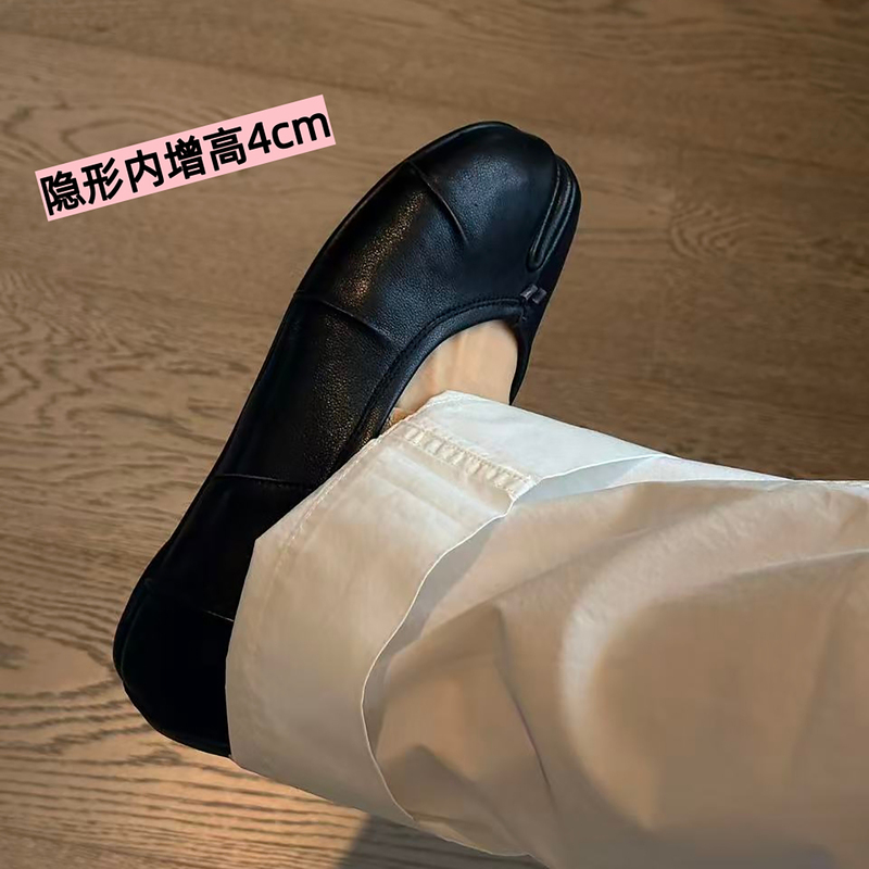 4cm Internal Height-Increasing Split-Toe Flats for Women, 2026 New Style, Pleated Pig's Hoof Shoes, Flat Shallow Ballet Flats