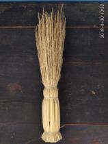 78-decade-old family Home Brush Bowls of Essential Sorghum Miao-bound cooking broom