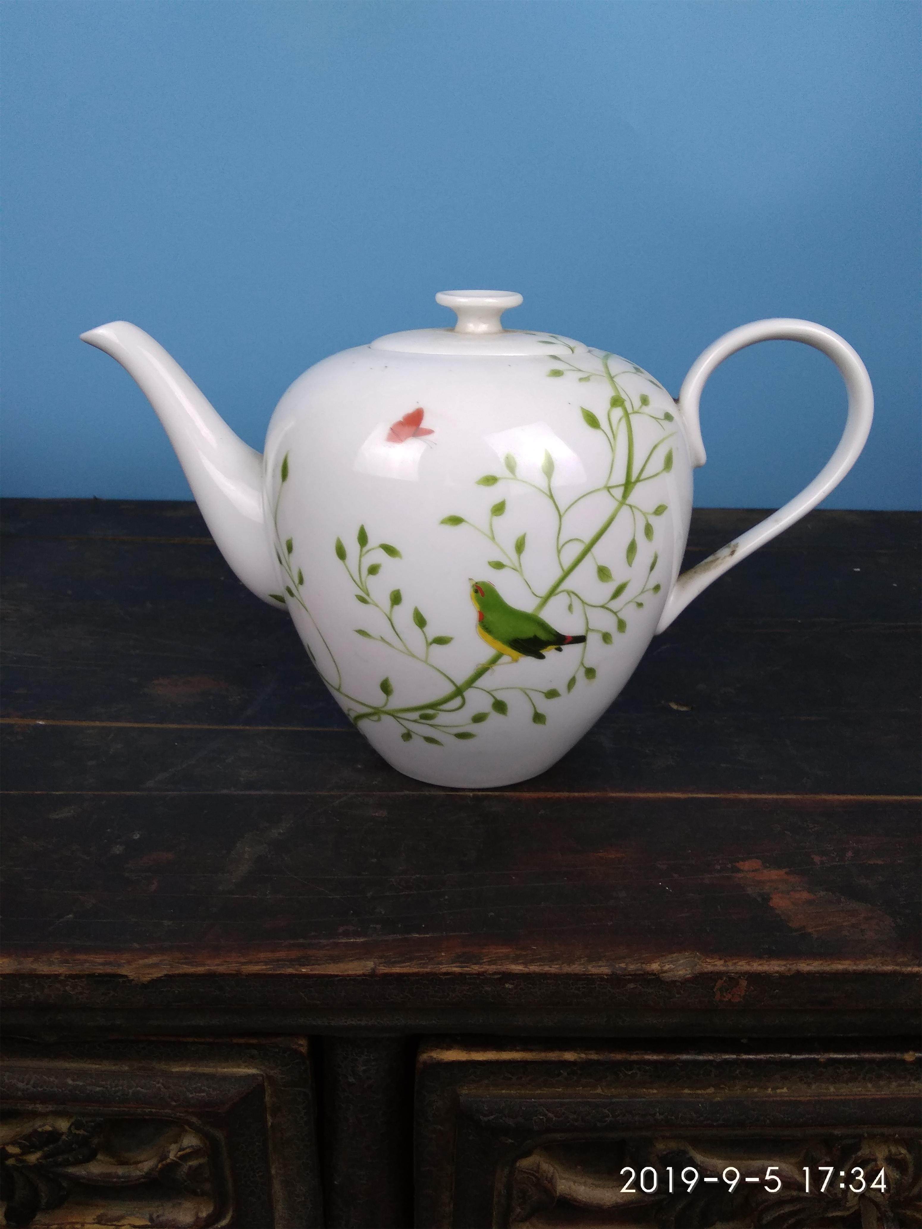 Classic Instrumental 90s Pink hand painted bird butterfly (spring come in) white glazed beauty shoulder porcelain teapot