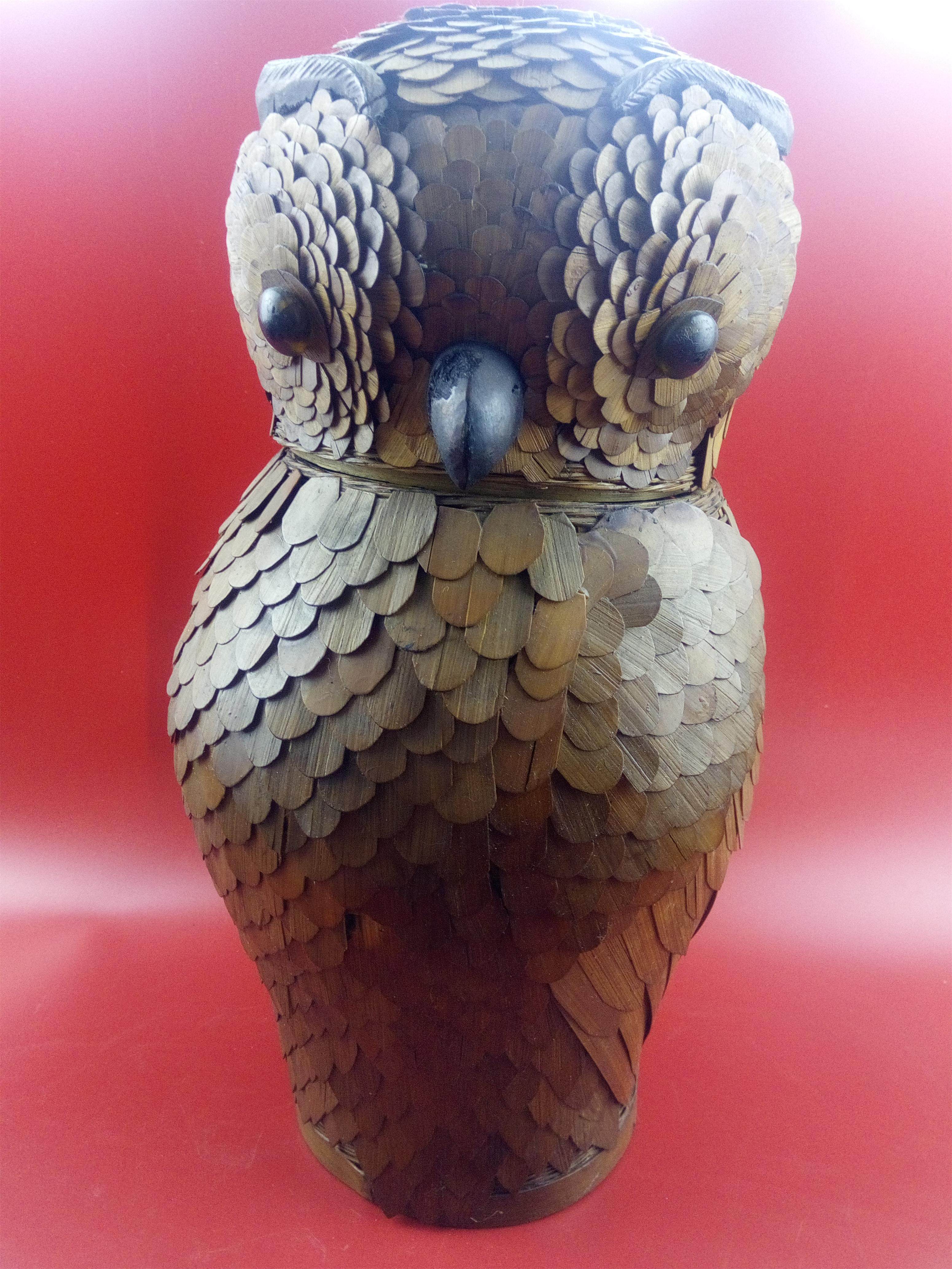 During the period of earning foreign exchange, pure handmade bamboo weaving craftsmanship gift decoration Folk owl bamboo art storage box decoration