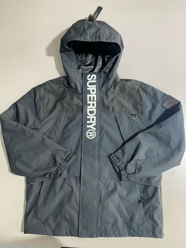 Korean Version of Superdry Men's Hooded Jacket with Logo, Workwear Style, Multi-Pocket Design, Outerwear