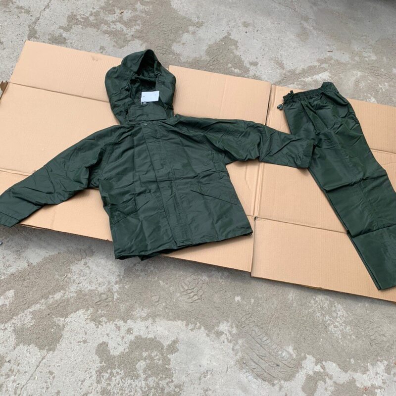 New Style Genuine Olive Green Split Raincoat and Rain Pants Set, Military Green Outdoor Hiking, Flood Prevention and Rescue for Men New Style Genuine Olive Green Split Raincoat and Rain Pants Set, Military Green Outdoor Hiking, Flood Prevention and Rescue for Men