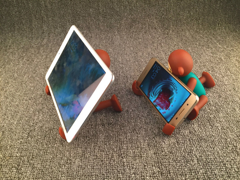 Armor King Cute Monkey Toy Adjustable Digital Support for 3.5-6 inch Phones & 7-10 inch Tablets