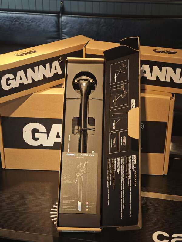 Ganna Ultra-Light Bionic Seatpost Aerofin Carbon Fiber Seatpost Gna Seatpost Lightning Canon Dell Pina