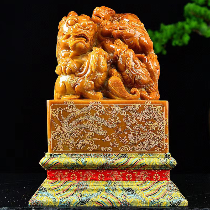 Fujian Shoushan Stone Fields Stone Fields Yellowstone Leopard Large Seal Swing Piece Hand Engraving Natural Chishi Name Badge Collection Certificate