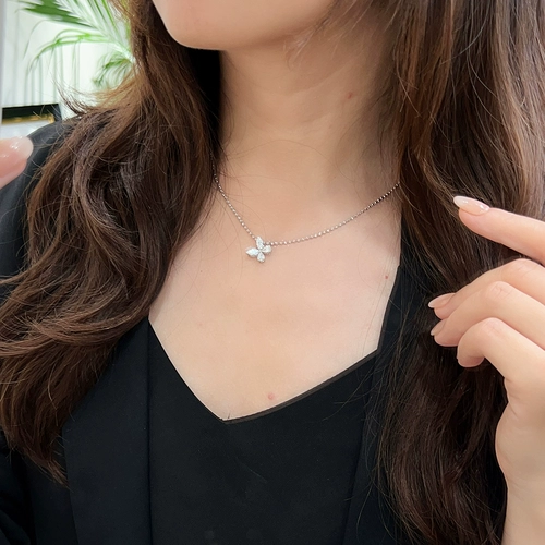 Бриллиантовая искусственная подвеска, золото 750 пробы