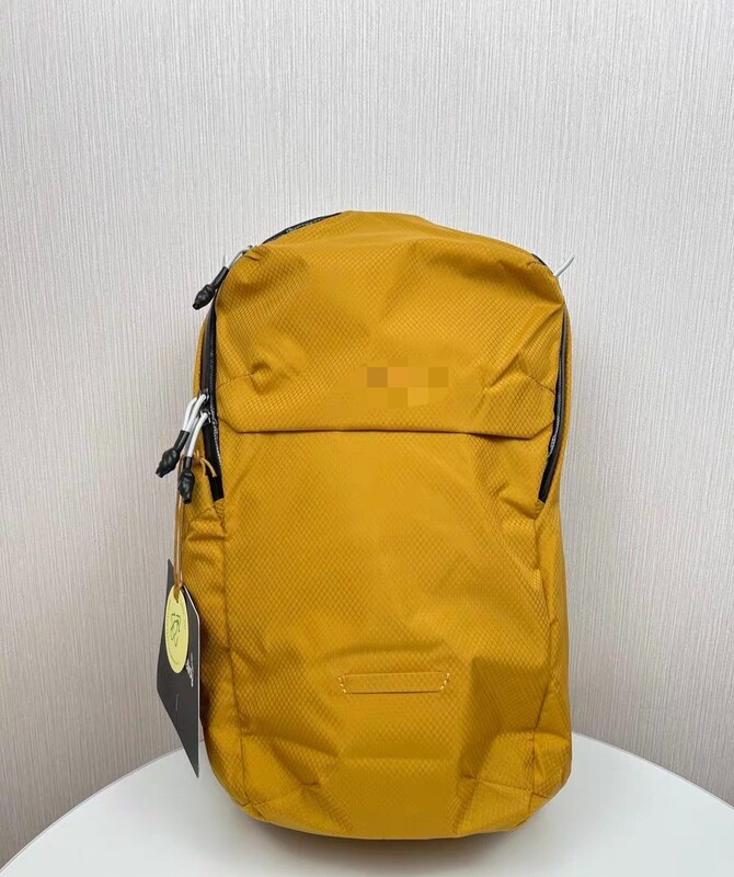 By Australian Lite Lightweight Fan-Shaped Backpack New Travel Fitness Fashion Backpack Waterproof Outdoor Bag By Australian Lite Lightweight Fan-Shaped Backpack New Travel Fitness Fashion Backpack Waterproof Outdoor Bag