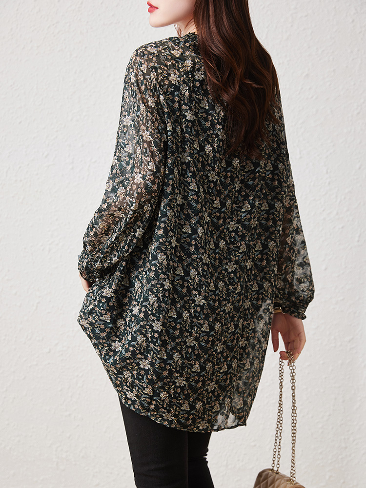 Spring bra top, retro long shirt, loose fit, floral print, long sleeve, V-neckline, western style, mid-length Spring bra top, retro long shirt, loose fit, floral print, long sleeve, V-neckline, western style, mid-length