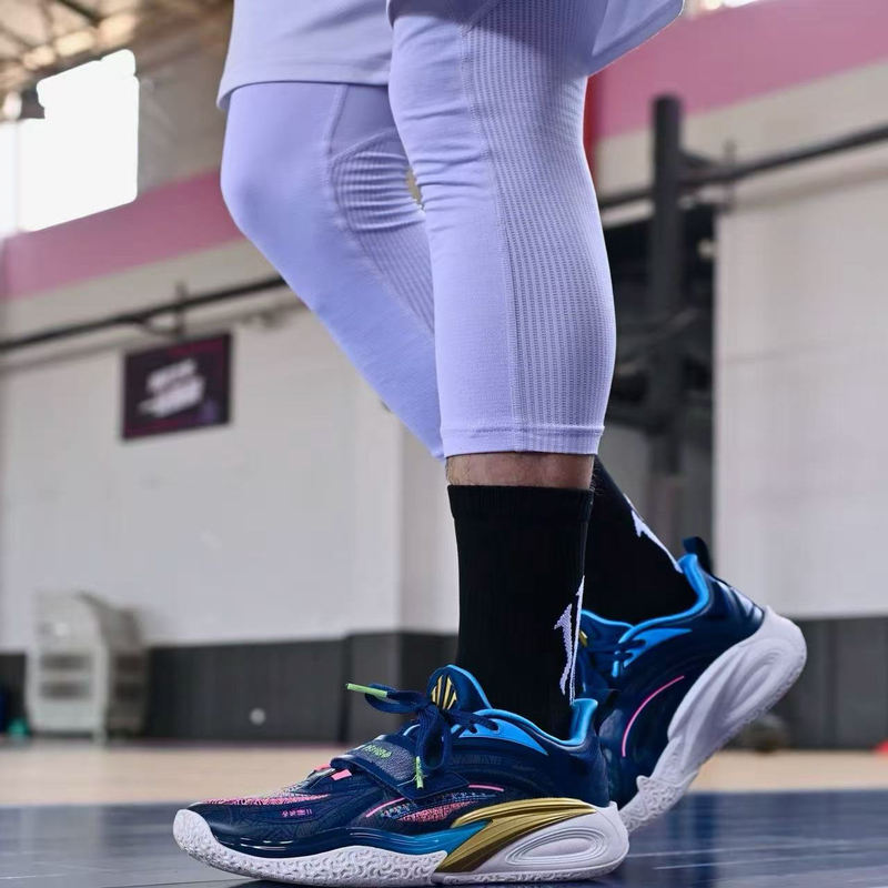 Anta Kai 1 Irving First Generation "Away Court" Nitrogen Technology Professional Practical Shock-Absorbing and Wear-Resistant Basketball Shoes