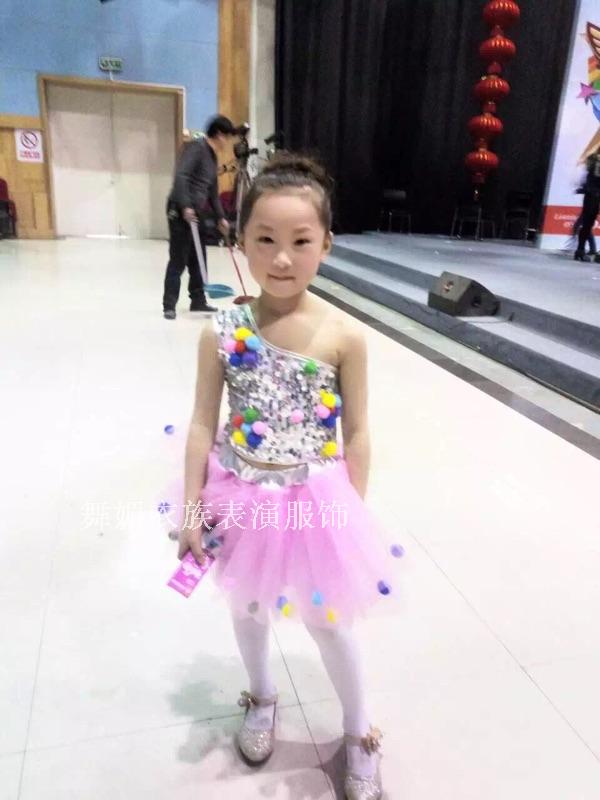 Trang phục trẻ em sequin jazz cô gái hiện đại nhảy jazz trang phục trẻ em váy fluffy trình diễn quần áo hiệu suất trang phục dân dộc các nước trẻ em