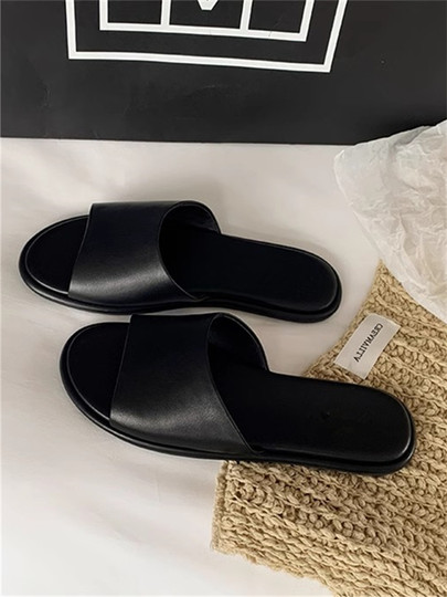 Cowhide version ~ Minimalist and comfortable retro flip flops for women in summer new versatile beach flat sandals