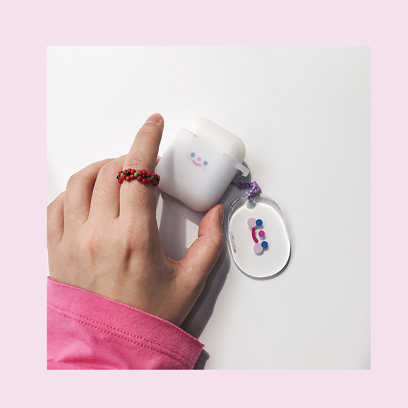 Korean smiley face key buckle chain pendant applies Apple airpods12 generation wireless Bluetooth headphone sticker protection
