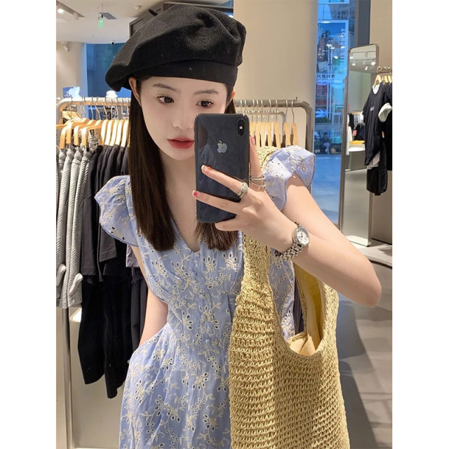 French tea break temperament blue embroidered floral dress women's summer small flying sleeves V-neck slim knee-length skirt