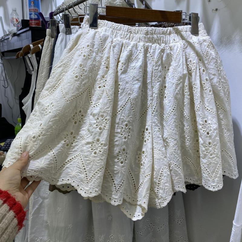 Summer New Plus-Size Korean Style Hollow-Out Shorts Loose High-Waisted Lace Casual Pants for Women Ins Trend Summer New Plus-Size Korean Style Hollow-Out Shorts Loose High-Waisted Lace Casual Pants for Women Ins Trend