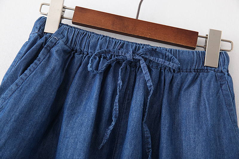 Cộng với phân bón XL ngày lụa denim quần short nữ 200 pounds chất béo mm18 mùa hè mặc quần áo dây rút đàn hồi eo chân rộng năm quần quần jean ống côn
