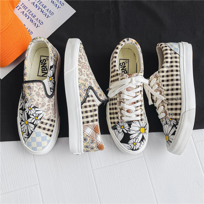 Summer tide version of canvas shoes men's slip-on shoes original color-blocking skateboard shoes cashew flower men's and women's popular cloth shoes