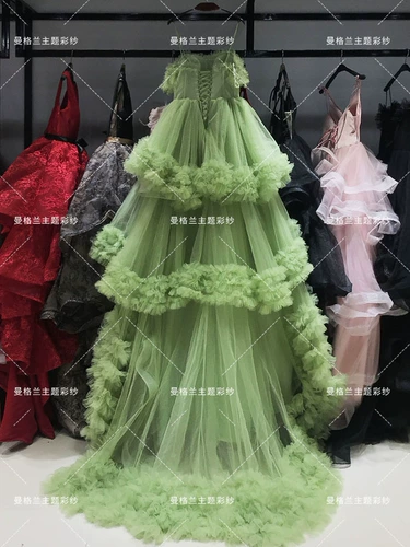 Выставка новая киностудия тематическая одежда Фотография, Драгг Хвост с пышной юбкой свадебная пара