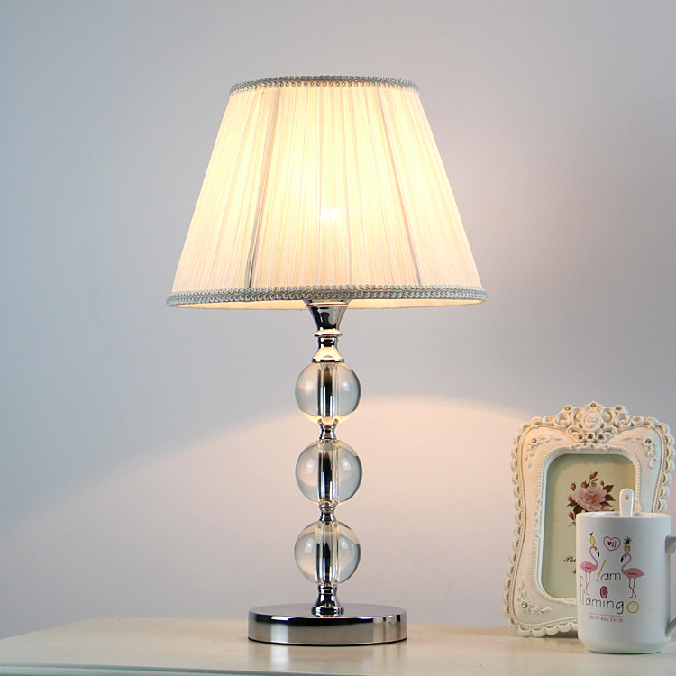 Hotel crystal table lamp Bedroom bed lamp Modern simple living room bedroom home warm romantic dimming bed lamp