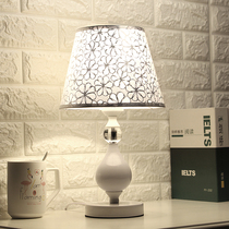 European bedroom decoration wedding room warm personality small table lamp modern dimmable LED energy-saving feeding bedside lamp