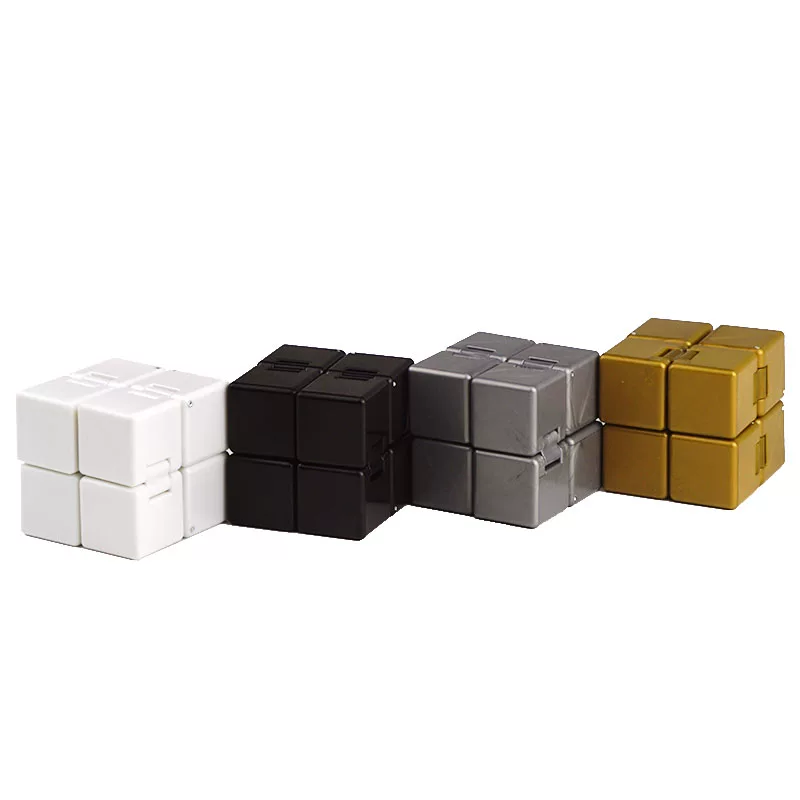圣手 Unlimited Rubik's cube hyperactivity, smart toy, anti-stress