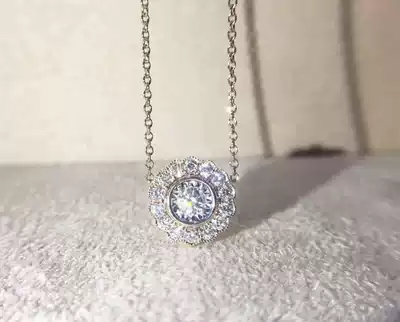 18K white gold flower-shaped diamond pendant bead edge diamond necklace round round inlaid with real diamond neck with 18K gold O-chain