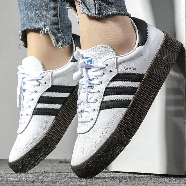 aq1134 adidas