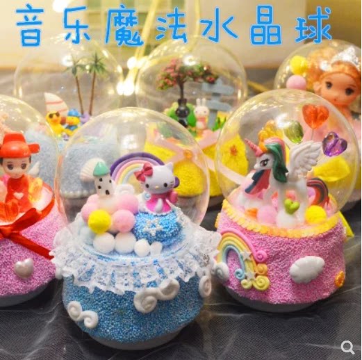 Children's birthday present DIY music box luminous water crystal ball handmade clay to make micro-landscape octasonic box Large-Taobao