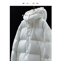 A 15-degree-minus down jacket that can be worn outdoors. White hooded parker clothing for women's small middle long coat