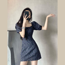 2022 new square collar foam sleeveless dress with dress female summer French style cashew with small sub-design Sensation Short dress