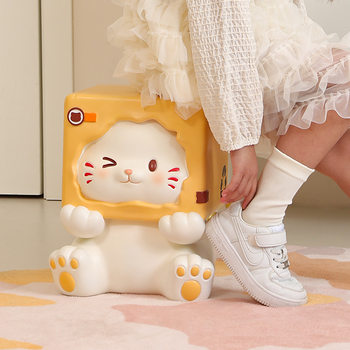 Creative Cat Shoe-Changing Stool Ornament for Entryway, Living Room Coffee Table, Household Small Stool, New Home Decoration Gift